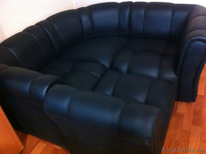 Продам угловой диван из кожзама - Изображение #1, Объявление #437901